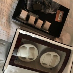 Dooney & Bourke WATCH WINDER
VINTAGE 
NEW / UNUSED